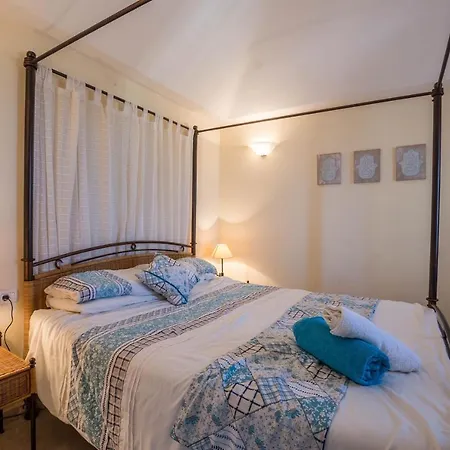 Highbury Grove Callao Salvaje